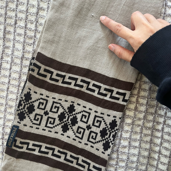 Pendleton 100% merino wool scarf - Picture 3 of 3